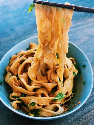  Hand-Pulled Noodles With Spicy Beef Broth: Can You Resist This Flavorful Fusion Of Silk and Fire?