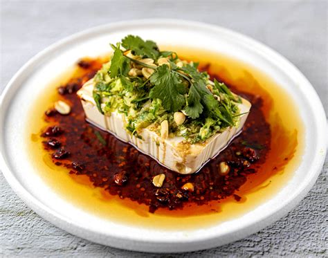  Spicy Silken Tofu Steamed in Chilli Oil - Can This Dish Really Be Both Fiery and Tender?