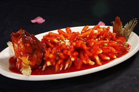  Squirrel-Shaped Mandarin Fish - Can This Sweet and Sour Delight Conquer Your Culinary Heart?