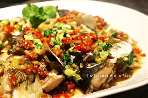  Steamed Fish Head with Chopped Chili Peppers and Ginger Is a Dongguan Delight That Will Tantalize Your Taste Buds!