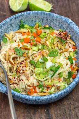  Suining Cold Noodle Salad: A Spicy and Refreshing Symphony of Textures!