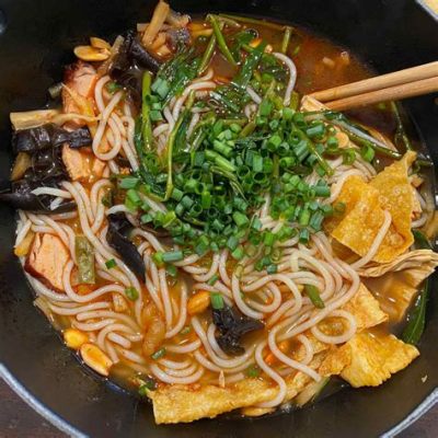  Ziyang's Spicy and Tangy Snail Noodles: Are You Ready for a Slurping Adventure?